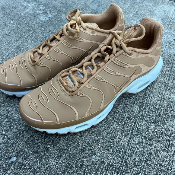 Nike men’sair max plus NBy fz8815-200 new sand color